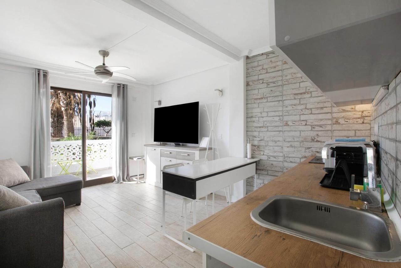 Apartment At 30 Mts From Sea Playa de las Americas  Bagian luar foto